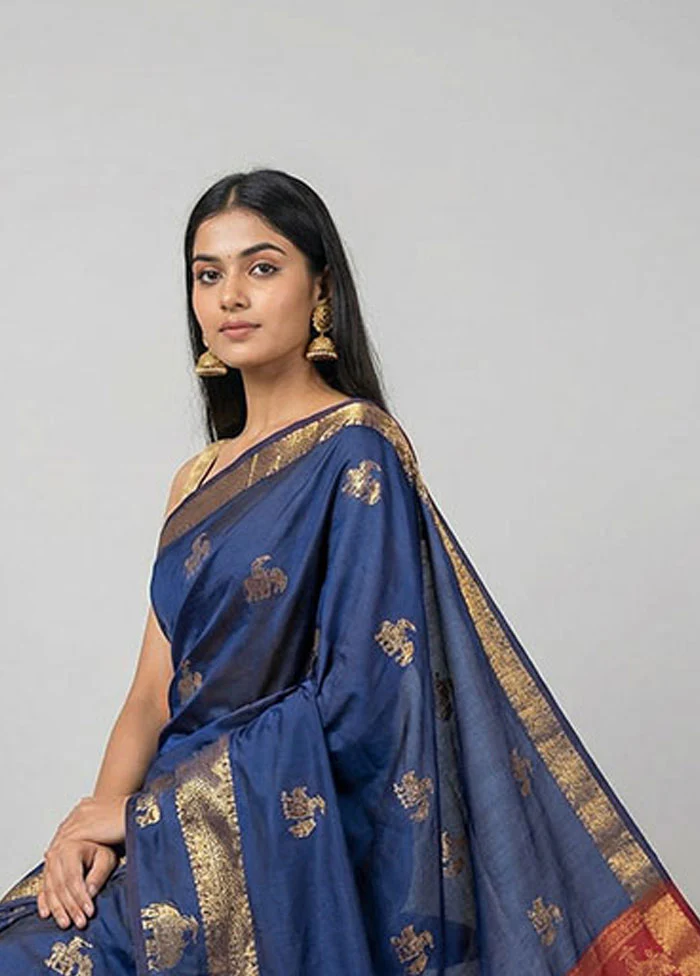 Blue Kanjivaram Silk Saree With Blouse Piece - Image 2