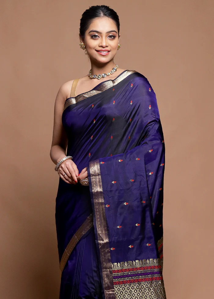 Blue Kanjivaram Silk Saree With Blouse Piece - Image 2