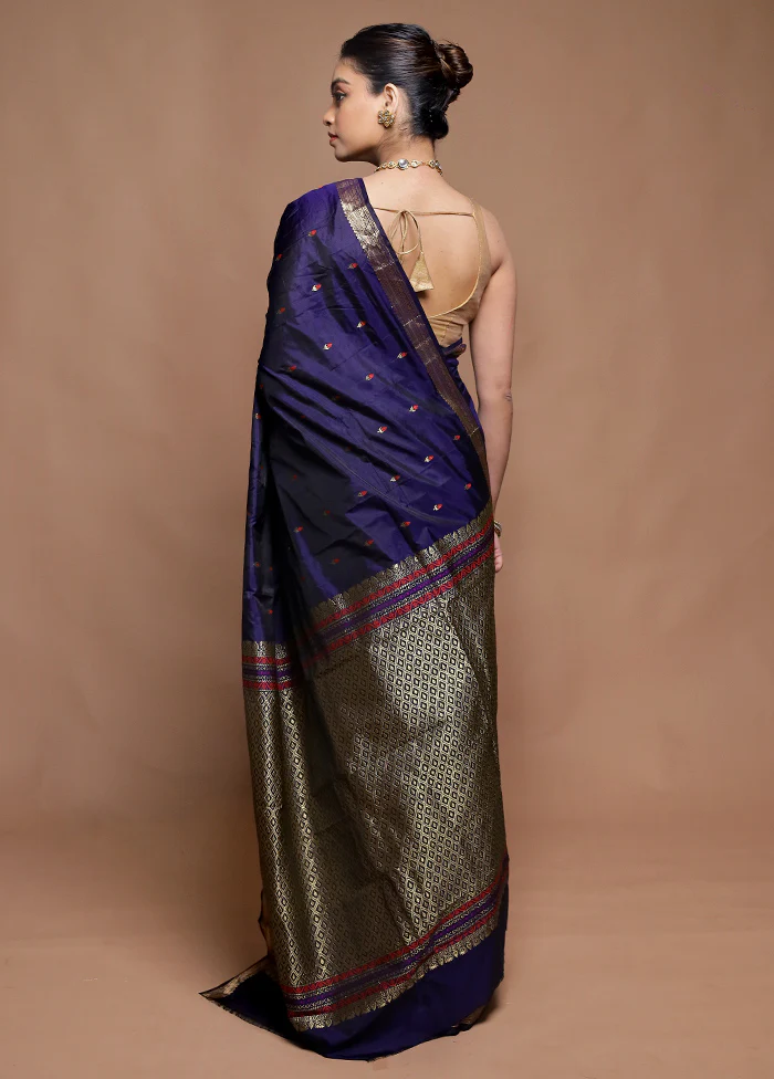 Blue Kanjivaram Silk Saree With Blouse Piece - Image 3