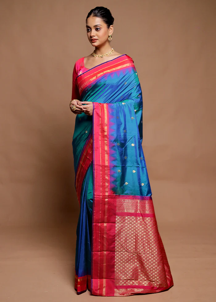 Blue Kanjivaram Silk Saree With Blouse Piece - Image 4