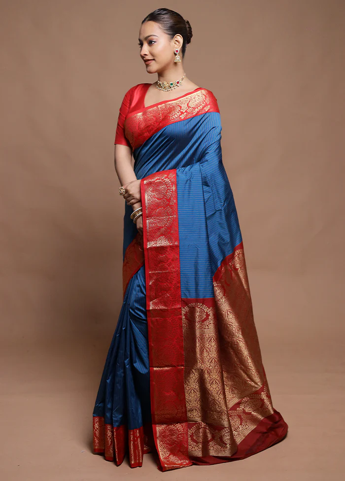 Blue Kanjivaram Silk Saree With Blouse Piece - Image 4