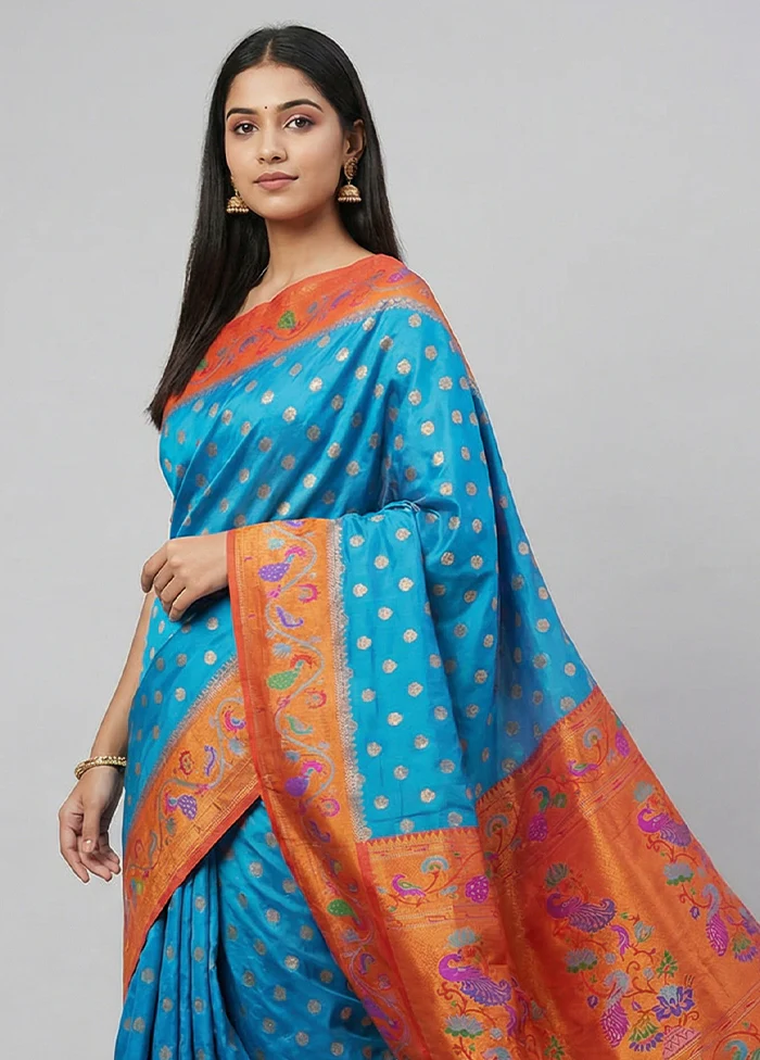 Blue Kanjivaram Silk Saree With Blouse Piece - Image 2