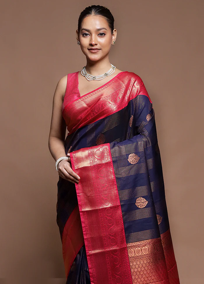Blue Kanjivaram Silk Saree With Blouse Piece - Image 2