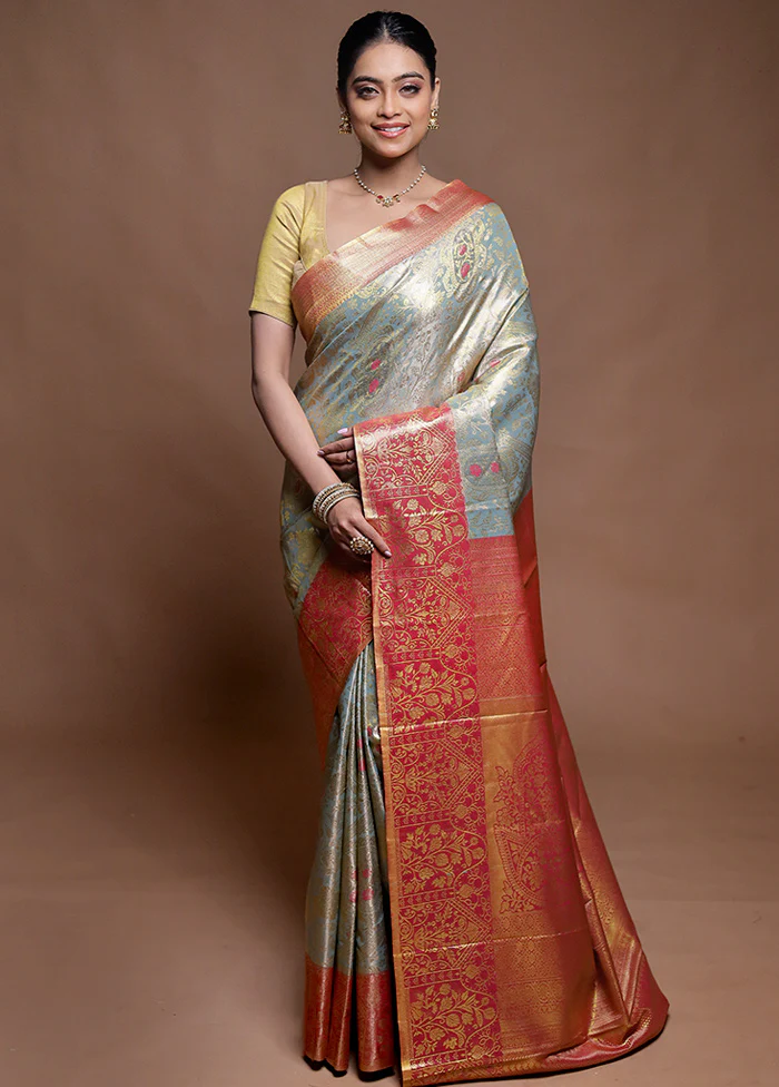 Green Kanjivaram Silk Saree With Blouse Piece