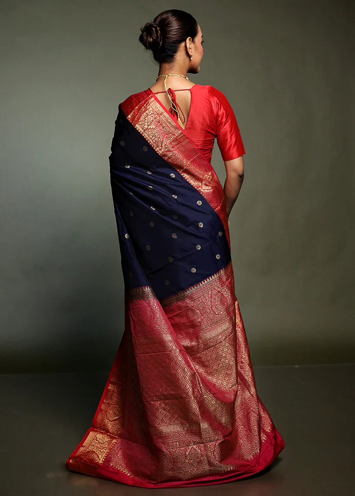 Blue Kanjivaram Silk Saree With Blouse Piece - Image 3