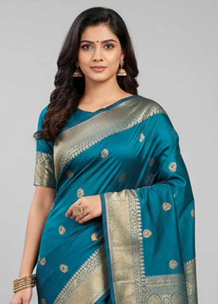 Blue Kanjivaram Silk Saree With Blouse Piece - Image 2