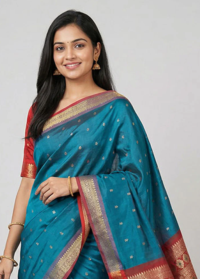 Blue Kanjivaram Silk Saree With Blouse Piece - Image 2