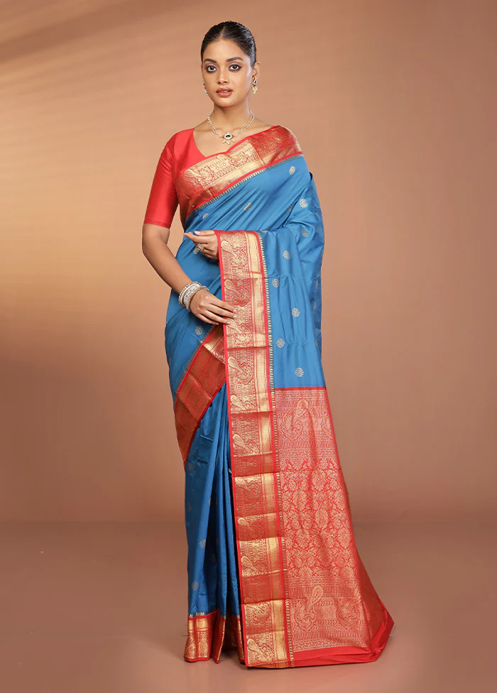 Blue Kanjivaram Silk Saree With Blouse Piece - Image 2