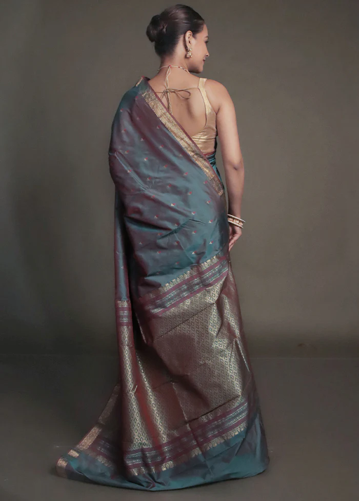 Blue Kanjivaram Silk Saree With Blouse Piece - Image 3
