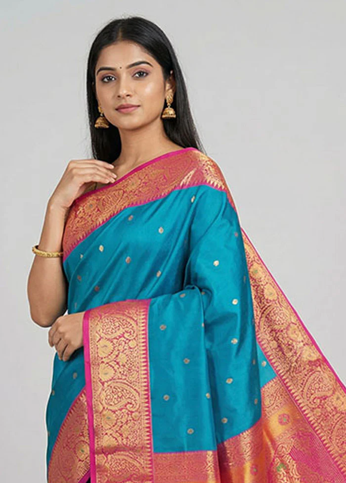 Blue Kanjivaram Silk Saree With Blouse Piece - Image 2