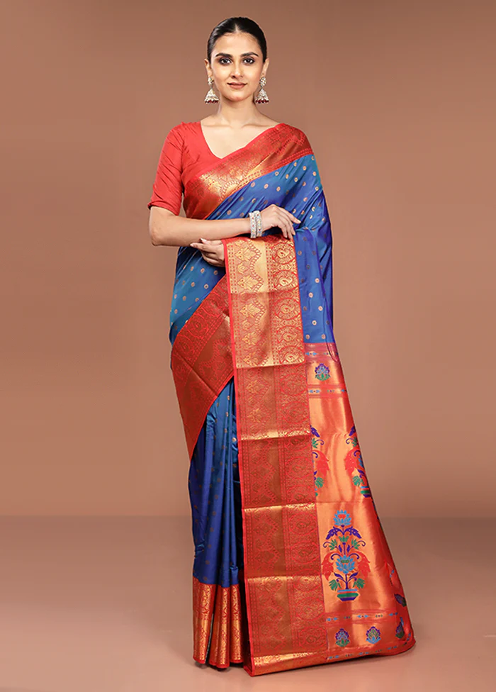 Blue Kanjivaram Silk Saree With Blouse Piece - Image 2