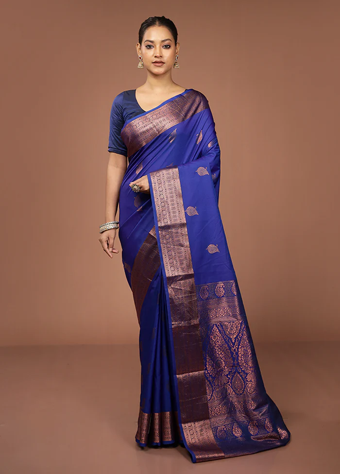 Blue Kanjivaram Silk Saree With Blouse Piece - Image 2