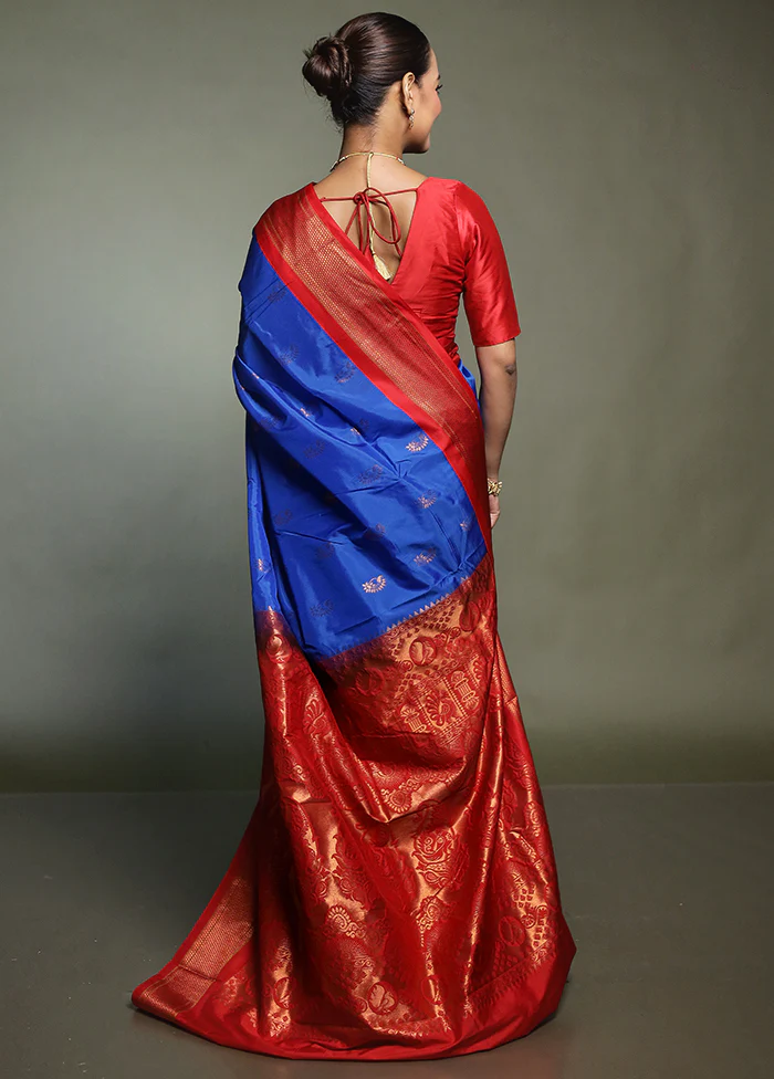 Blue Kanjivaram Silk Saree With Blouse Piece - Image 3