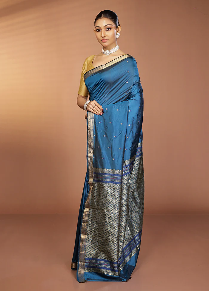 Blue Kanjivaram Silk Saree With Blouse Piece - Image 4