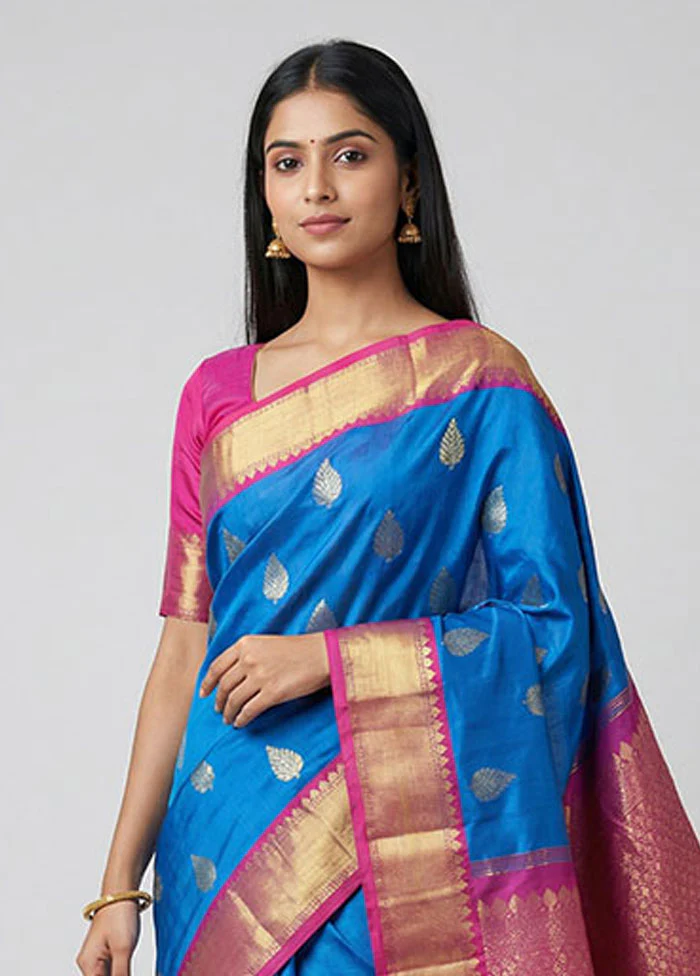 Blue Kanjivaram Silk Saree With Blouse Piece - Image 2