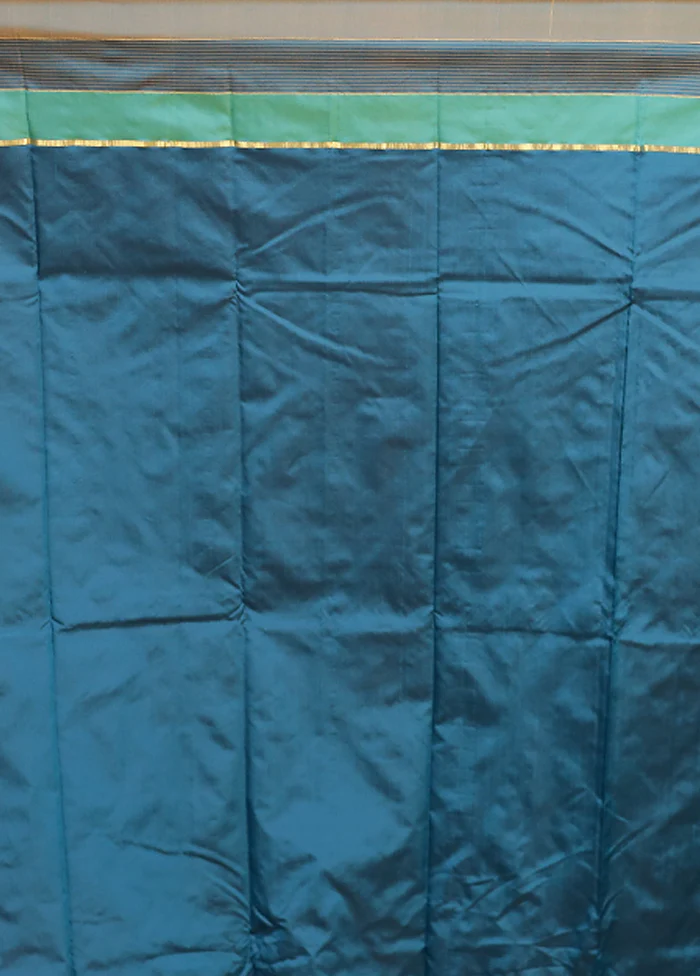 Blue Kanjivaram Silk Saree With Blouse Piece - Image 5