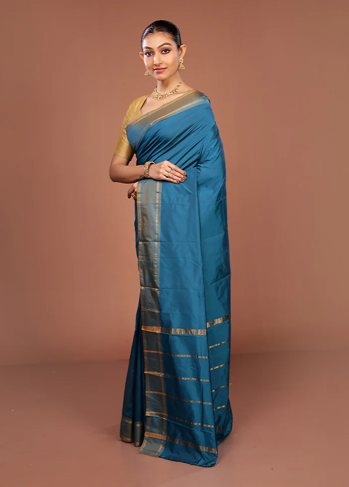 Blue Kanjivaram Silk Saree With Blouse Piece - Image 4