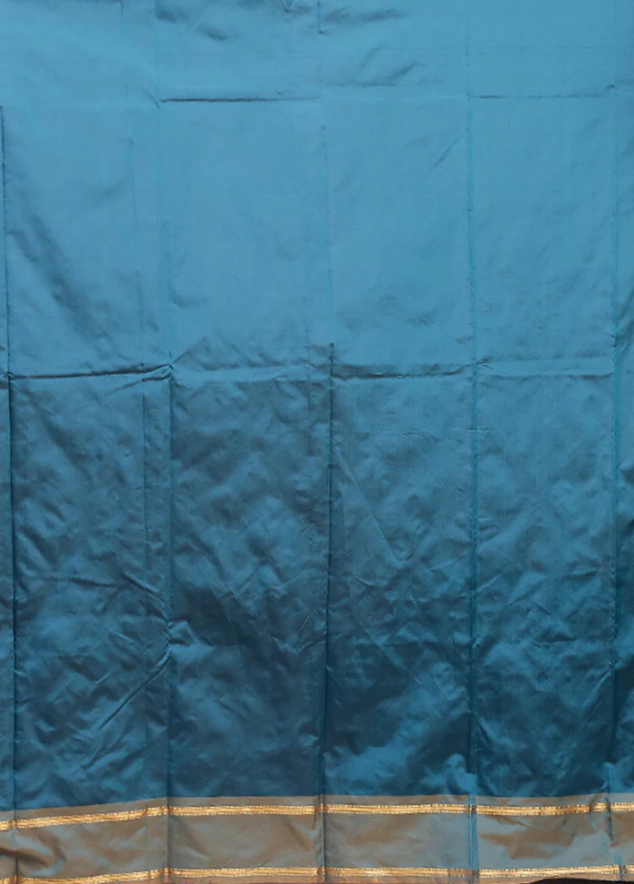 Blue Kanjivaram Silk Saree With Blouse Piece - Image 5