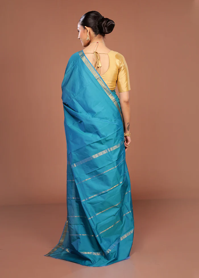 Blue Kanjivaram Silk Saree With Blouse Piece - Image 3