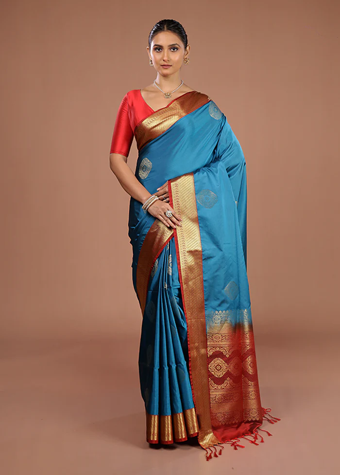 Blue Kanjivaram Silk Saree With Blouse Piece - Image 2