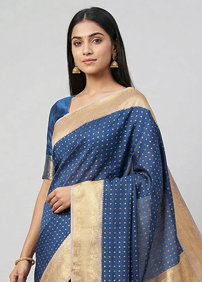 Blue Kanjivaram Silk Saree With Blouse Piece - Image 2