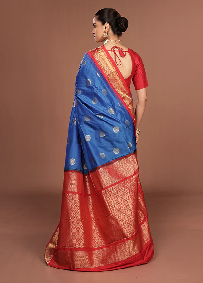 Blue Kanjivaram Silk Saree With Blouse Piece - Image 3