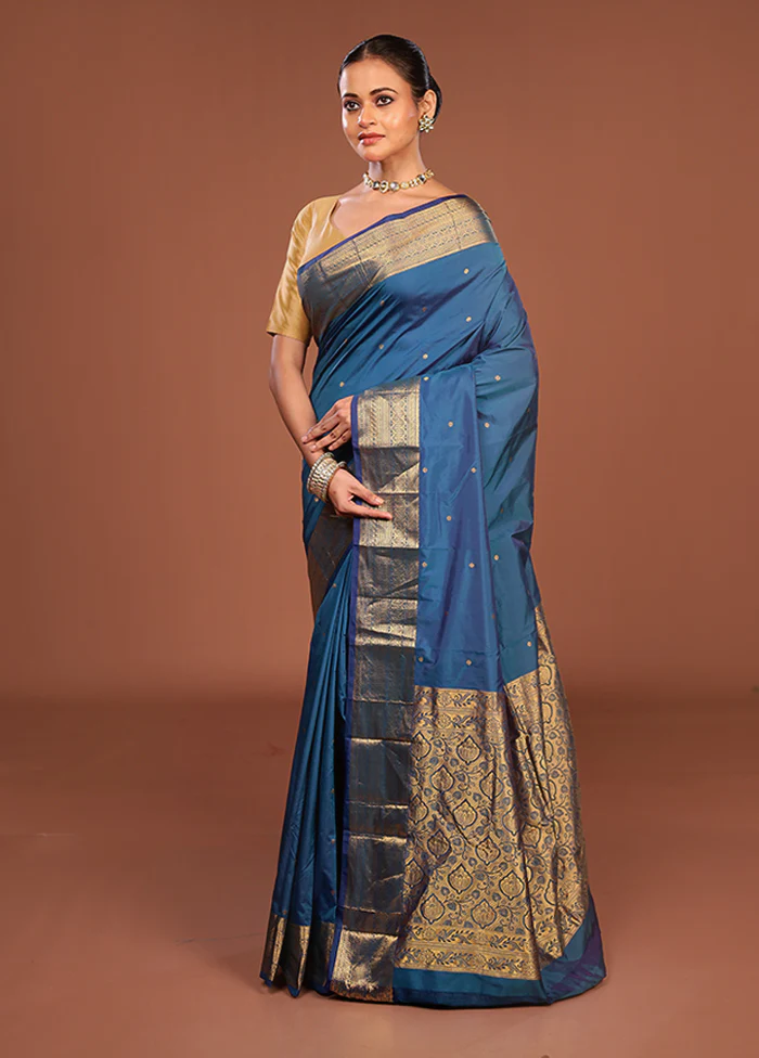 Blue Kanjivaram Silk Saree With Blouse Piece - Image 4