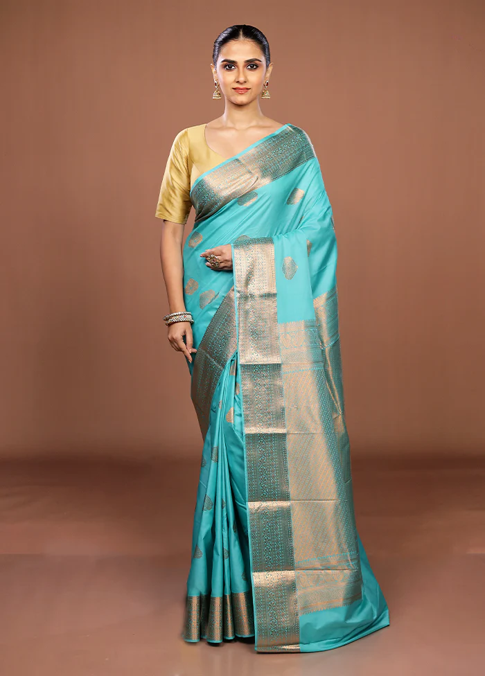 Blue Kanjivaram Silk Saree With Blouse Piece - Image 2