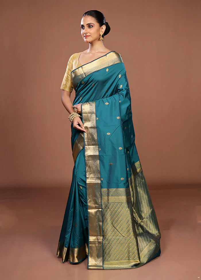 Blue Kanjivaram Silk Saree With Blouse Piece - Image 4