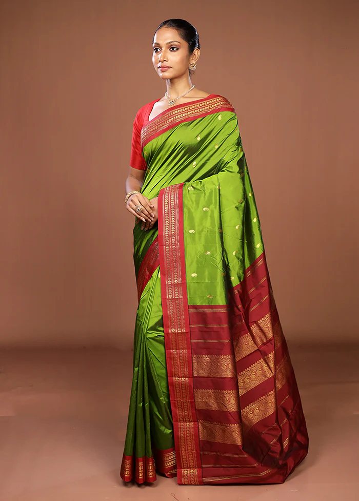 Blue Kanjivaram Silk Saree With Blouse Piece - Image 4