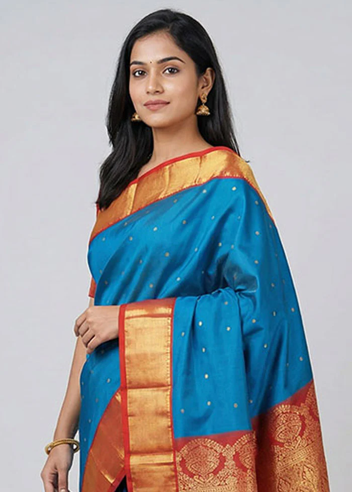Blue Kanjivaram Silk Saree With Blouse Piece - Image 2