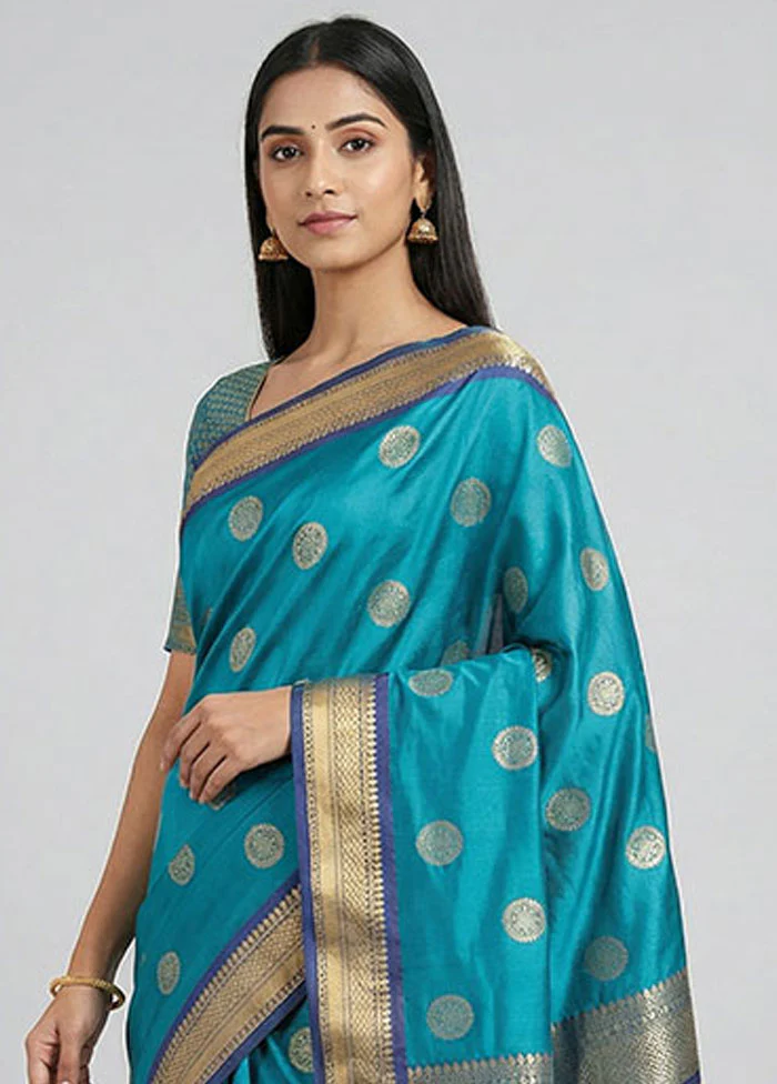 Blue Kanjivaram Silk Saree With Blouse Piece - Image 2