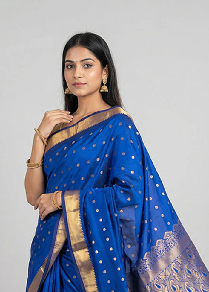 Blue Kanjivaram Silk Saree With Blouse Piece - Image 2