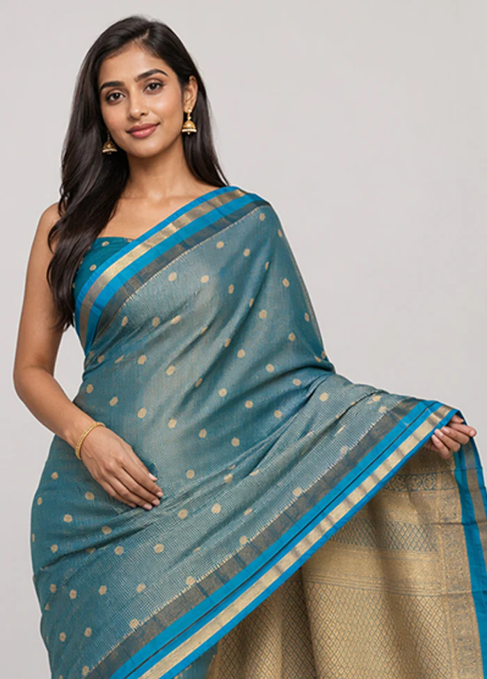 Blue Kanjivaram Silk Saree With Blouse Piece - Image 2