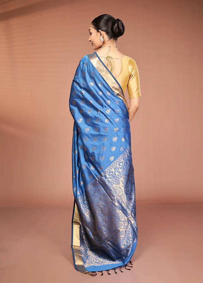 Blue Kanjivaram Silk Saree With Blouse Piece - Image 3