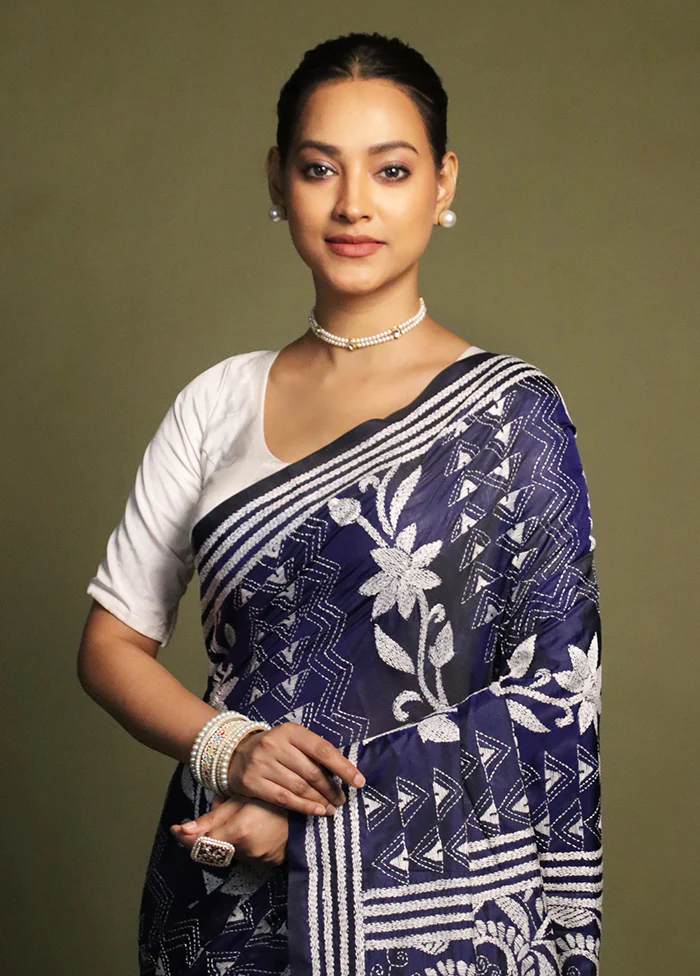 Blue Kantha Stitch Silk Saree With Blouse Piece - Image 2