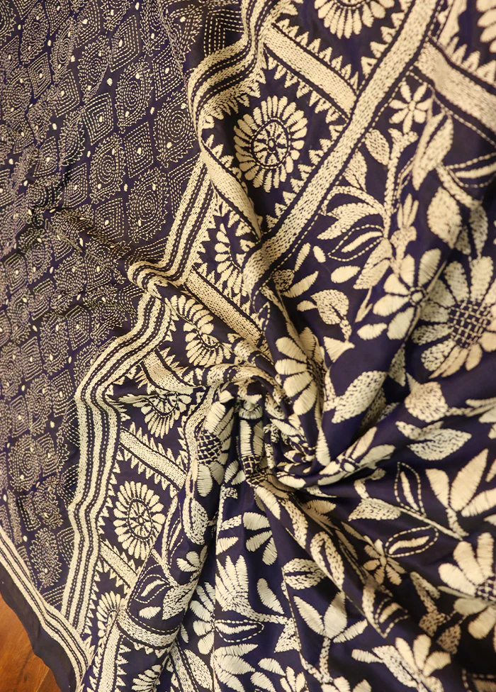 Blue Kantha Stitch Silk Saree With Blouse Piece - Image 2