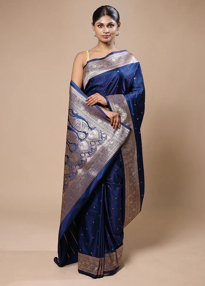 Blue Katan Silk Saree With Blouse Piece - Image 2