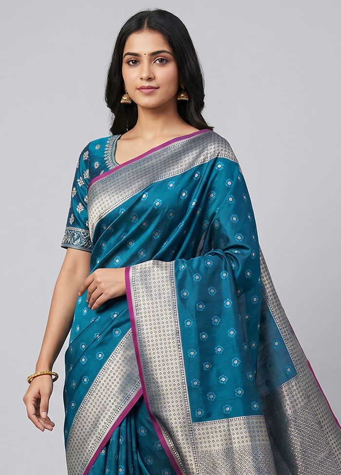 Blue Katan Silk Saree With Blouse Piece - Image 2