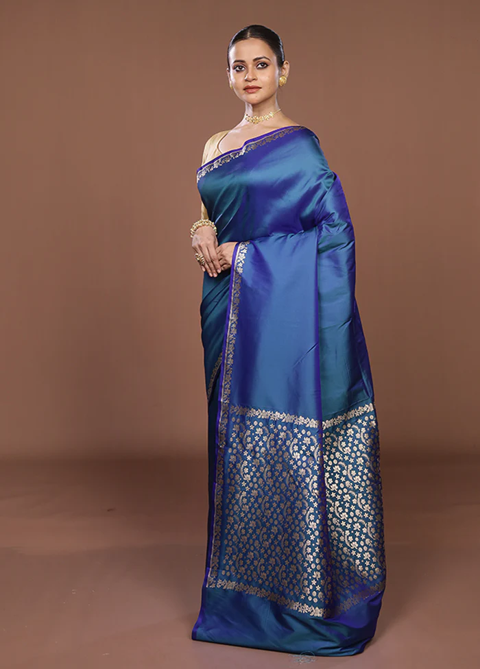 Blue Katan Silk Saree With Blouse Piece - Image 4