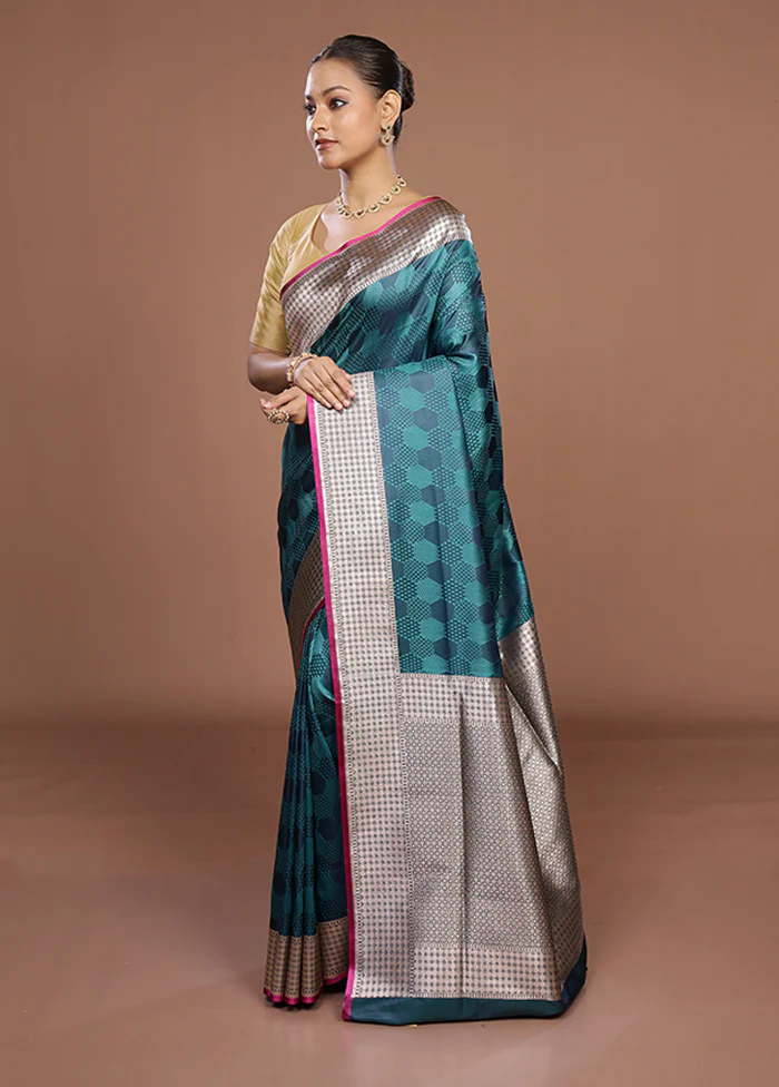 Green Katan Silk Saree With Blouse Piece - Image 4