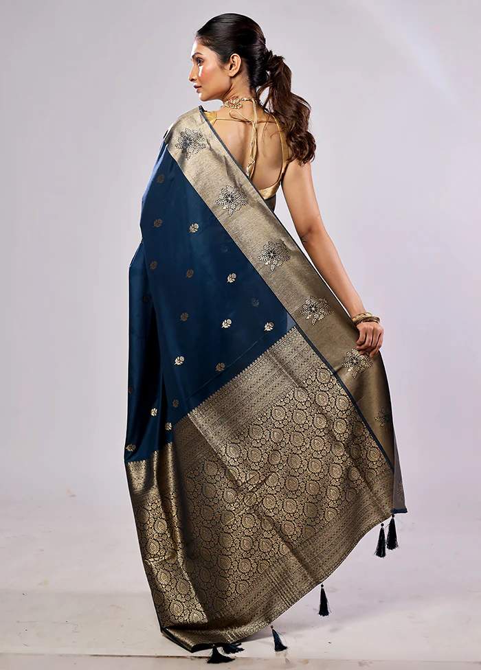 Blue Katan Silk Saree With Blouse Piece - Image 4