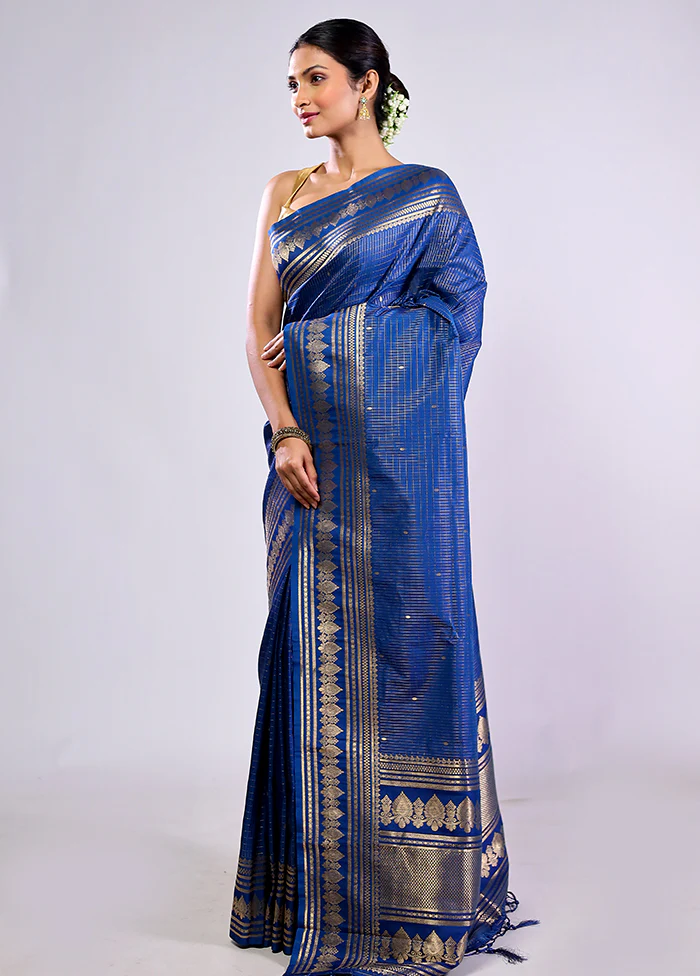 Blue Katan Silk Saree With Blouse Piece - Image 4