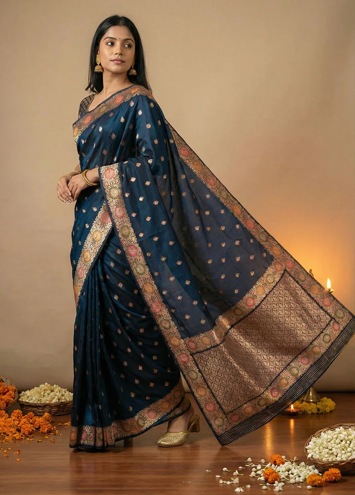 Blue Katan Silk Saree With Blouse Piece - Image 4