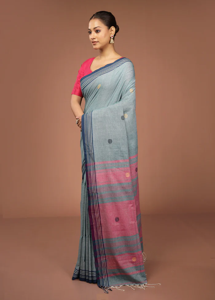 Blue Khadi Cotton Saree With Blouse Piece - Image 4