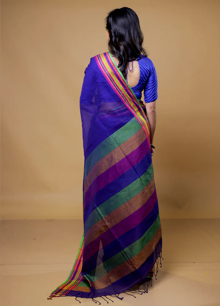 Blue Cotton Saree With Blouse Piece - Image 3