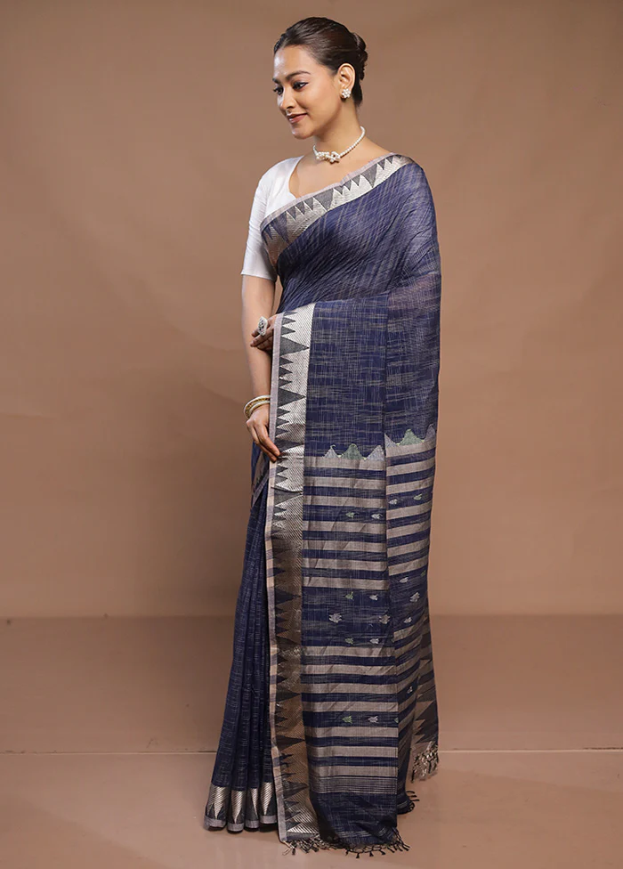 Blue Cotton Saree With Blouse Piece - Image 4