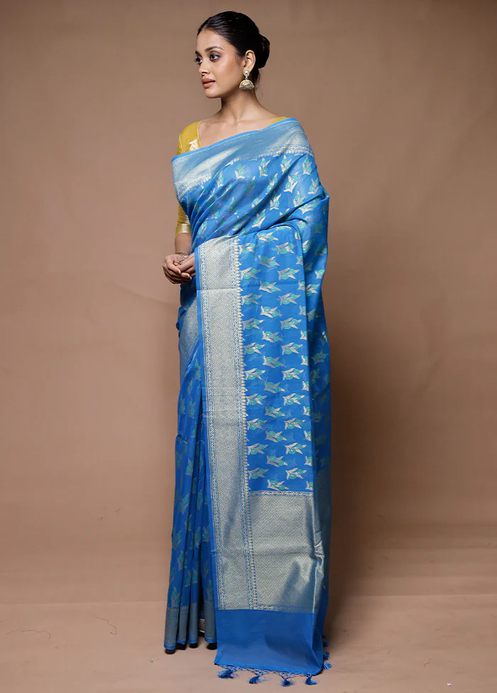 Blue Kora Silk Saree With Blouse Piece - Image 4