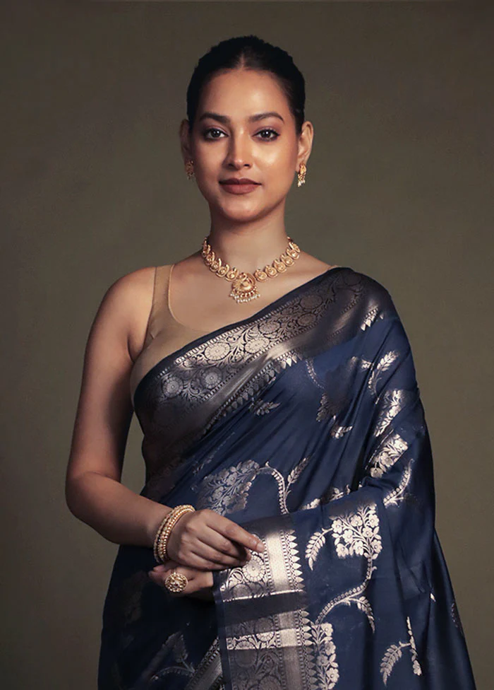 Blue Kora Silk Saree With Blouse Piece - Image 2