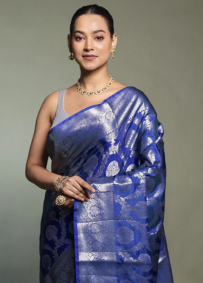 Blue Kora Silk Saree With Blouse Piece - Image 2